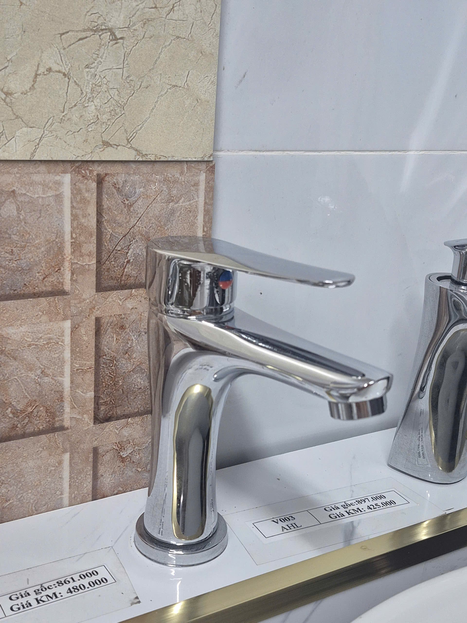 1114048277499530259 2